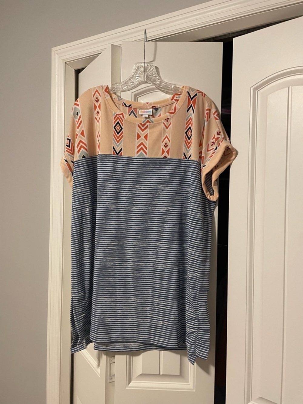 LuLaRoe Leah Drop Shoulder Cuff Tunic Tee